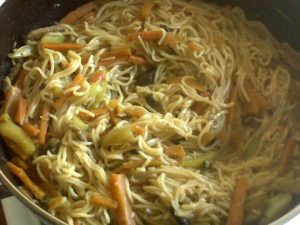 thai noodles with shrimps